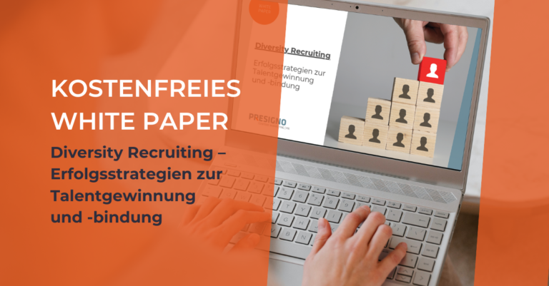 Text Kostenfreies White Paper zum Thema Diversity Recruiting Erfolgsstrategien zur Talentgewinnung und -bindung mit einem Laptop im Hintergrund, auf dem das White Paper geöffnet ist